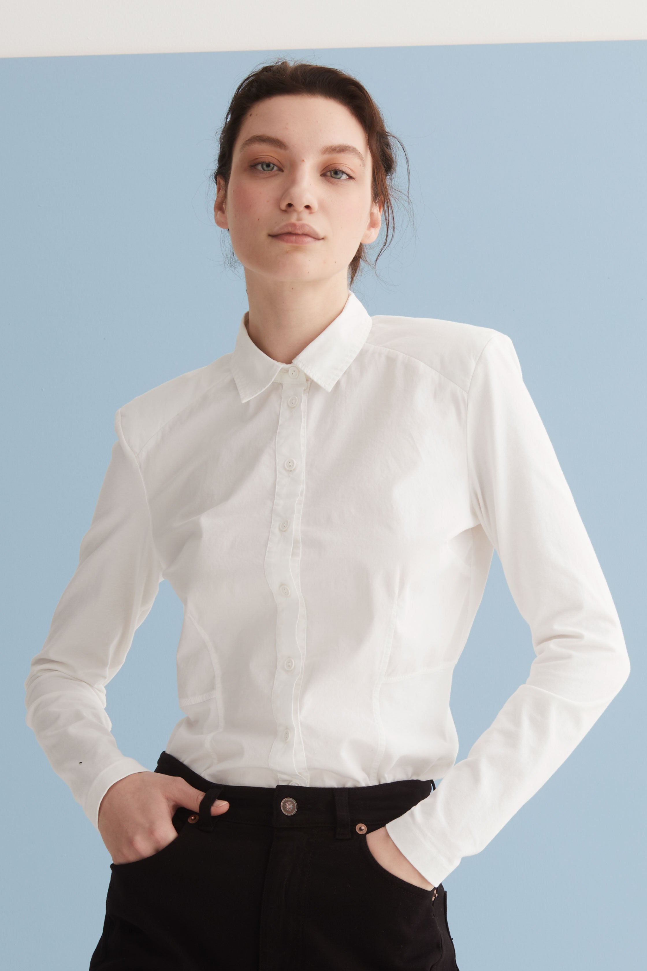 Camicia con spalline imbottite shop